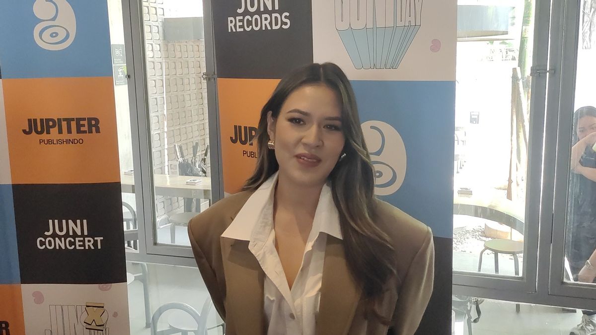 Back To Studio, Raisa Prepares Material For New Album