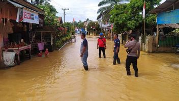 由于最近几天的暴雨，数千名东亚齐居民因河水泛滥而受到影响