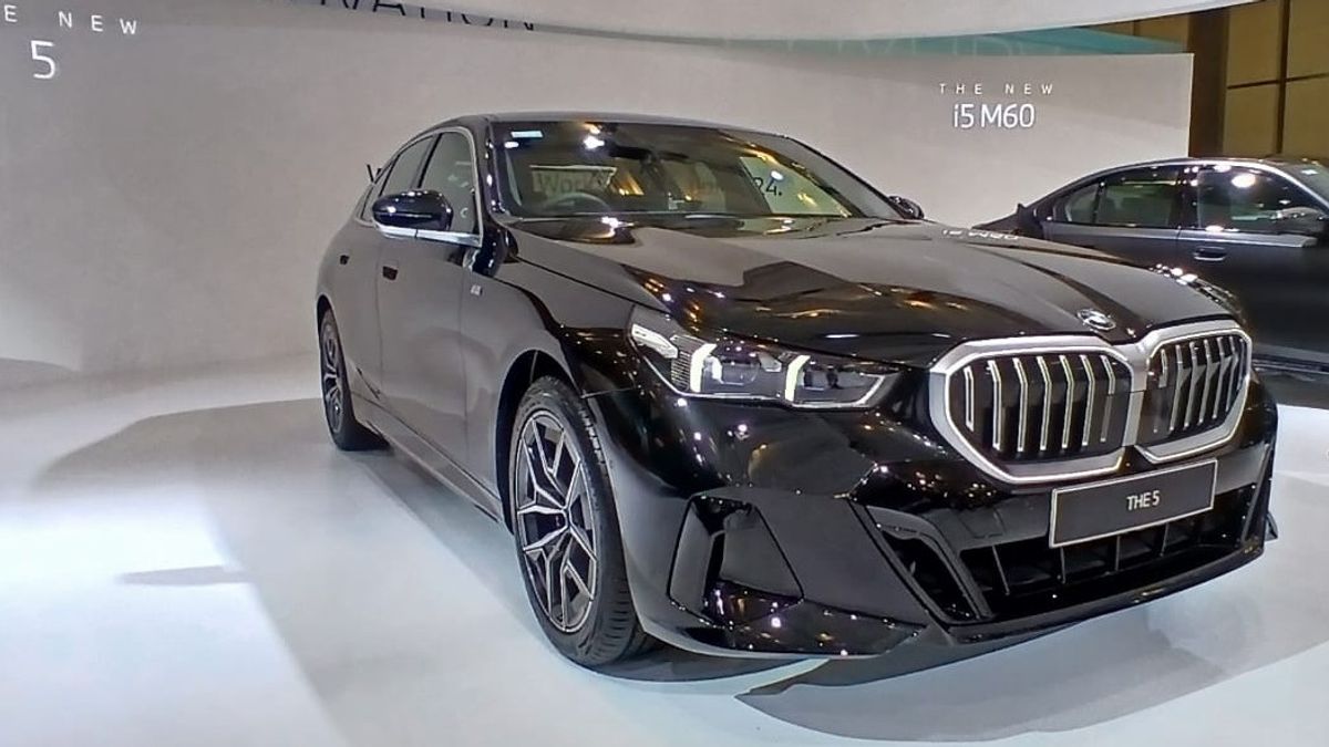 Inilah Sedan Menarik Berpenggerak Hybrid yang Meriahkan Gelaran GIIAS 2024