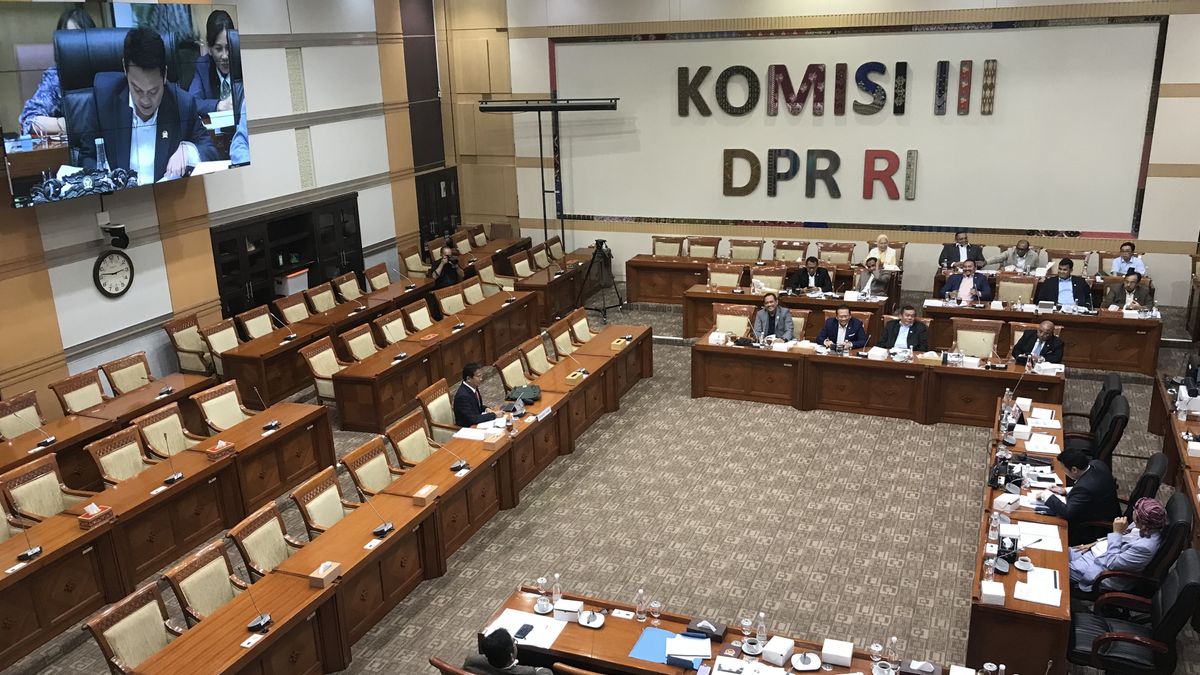 Hari Ini Komisi III DPR Umumkan Capim dan Calon Anggota Dewas KPK