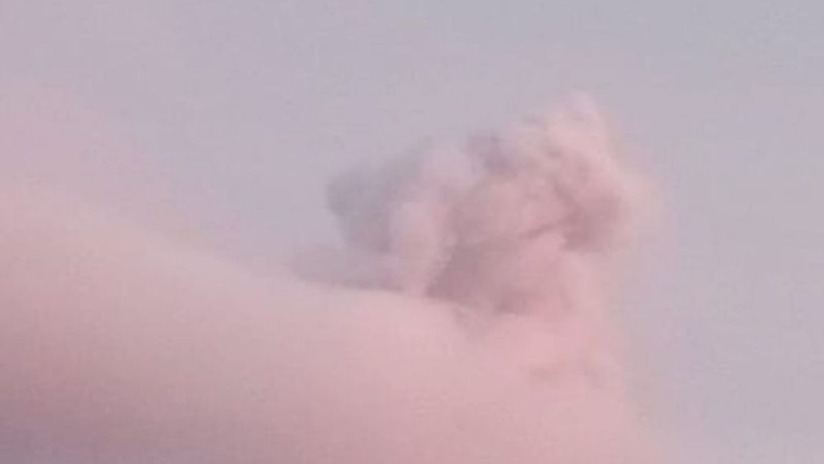 Mount Dukono Eruption Sprays Abu As High As 1,500 Mter
