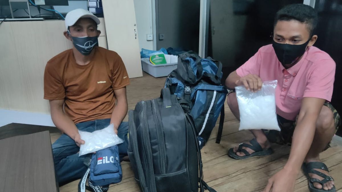 Selundupkan Sabu 1 Kg, 2 Pria Asal Aceh Ditangkap di Bandara Kualanamu 