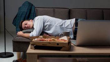 Stop Sekarang! 5 Kebiasaan Malam yang Merusak Ginjal Ini Diam-Diam Membunuh