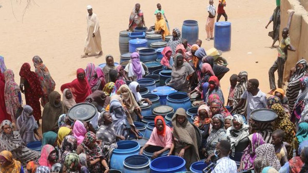 As A Result Of The War In Sudan, 450,000 Children Were Forced To Leave The House For Protection