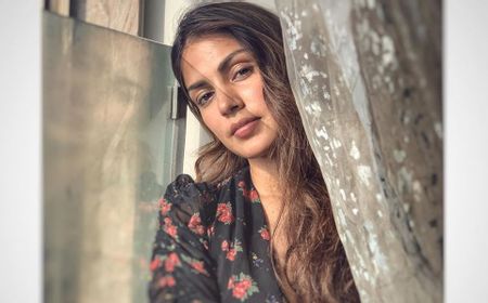 Pengembangan Kasus Narkoba Rhea Chakraborty Seret 5 Nama Baru