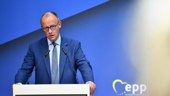 German Chancellor Calls Decision On Weapons For Ukraine Made A Few Months Ago