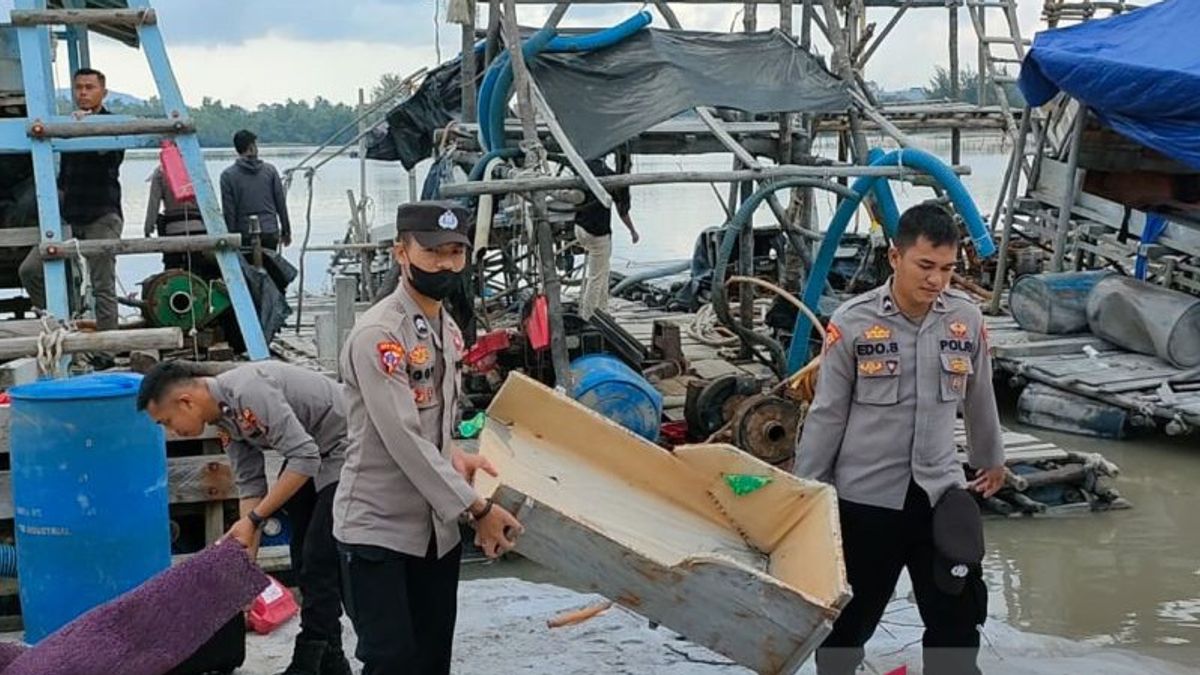 Many Times Imposing Prohibition But Not Obeyed, The Bangka Police Ordered Illegal Timah Ocurrence Mining In The Watershed