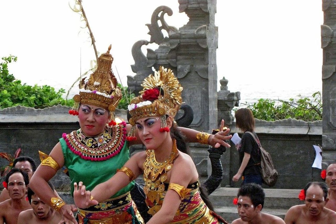 Characteristics Of Bali Dance Movement And Types