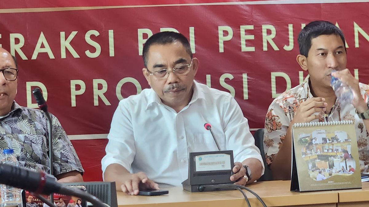 Ternyata Tablet Main Game Cinta Mega di Rapat Paripurna Aset Kerja Milik DPRD DKI