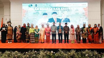 محو الأمية والصناعة الثقافية التي تدعم مستقبل إندونيسيا