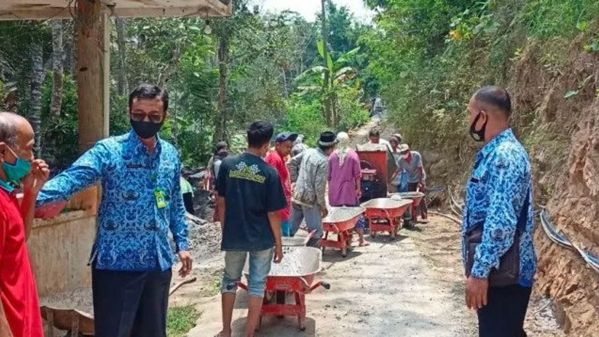 Gunung Kidul Mengintensifkan Padat Karya Guna Tekan Pengangguran Terbuka