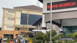 <i>Running Text</i> di Asrama Haji Diretas Jadi 'Plt Wali Kota Bekasi Bobrok', Kemenag Lapor Polisi