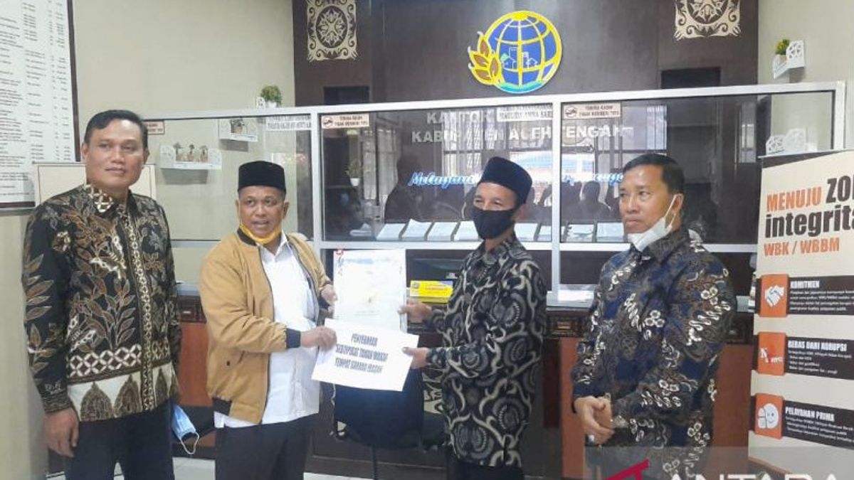 Tunaikan Janji Jokowi, BPN Serahkan Sertifikat Tanah Wakaf Masjid di Aceh