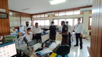 SPI基金案，巴厘岛检察官乌达亚纳大学格勒达校长