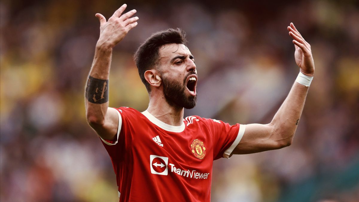 Bruno Fernandes Is Doubtful When Manchester United Face Liverpool, Ralf Rangnick: He's Fine