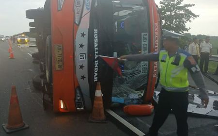 Kecelakaan Tol Kanci-Pejagan KM 223 Lukai 5 Orang, Diduga Akibat Kelalaian Sopir