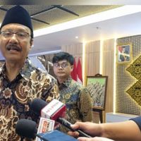 Sepatu Sekolah Rakyat Jadi Sorotan, Mensos Sambangi KPK Besok Pagi