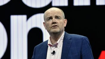 CNN's New CEO, Mark Thompson, Plans Operational Update And Monetization