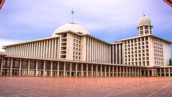 raam Al-Istiqlal mosquée prouve donc l'engagement du SIG dans la construction du pays