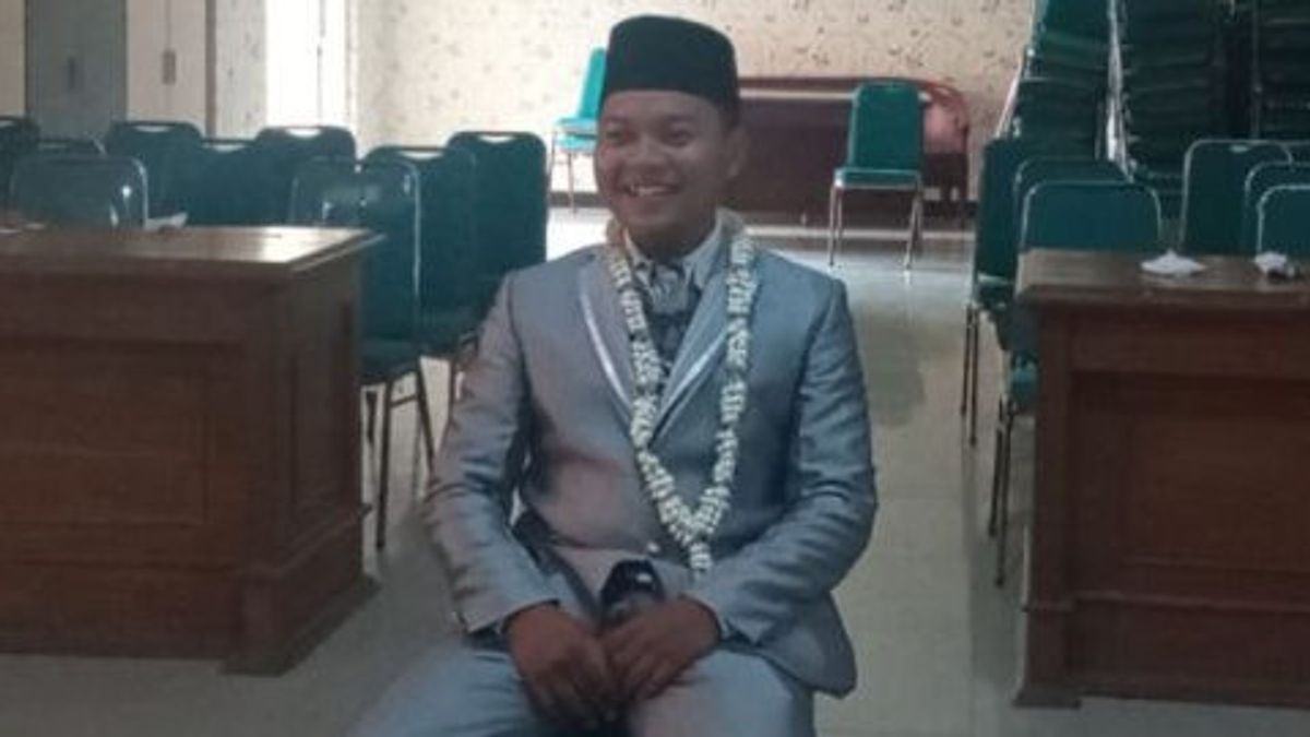Work For Family, Not Ashamed For Working With Parents-In-Law: Mubarok, The Man Who Left The Wedding Reception For The Sake Of The Interview Test
