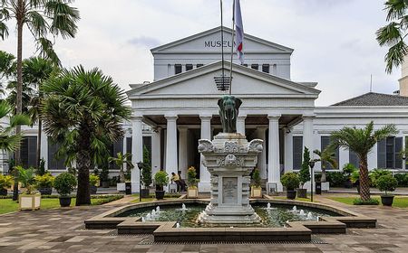 Mendikbud Tegaskan Koleksi Museum Nasional Harus Diduplikasi Imbas Pencurian dalam Memori Hari Ini, 13 September 2013