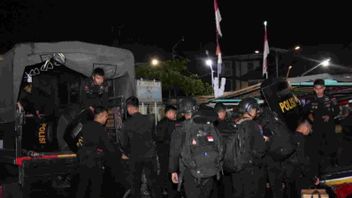 am Polda Jatim Envoyer Brimob sur l’île de Kangean