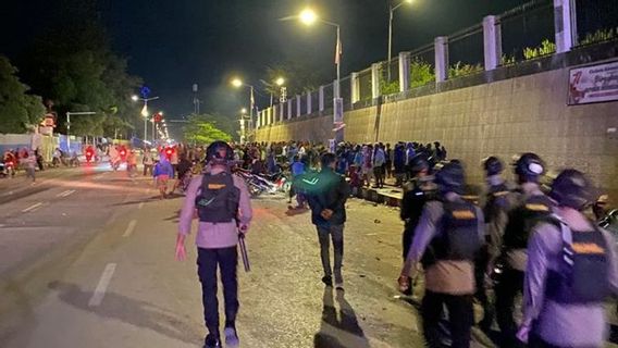 Imbuat Gaduh Di Tugu Cross Karena Influence Miras, Polres Jayawijaya Gandeng TNI-Satpol PP Saat Terbaran