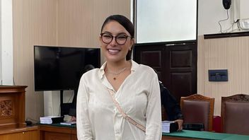Nikita Mirzani Resmi Cabut Laporan Kasus Wanprestasi Atas Reza Gladys