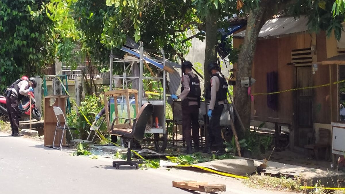 バンダ・アチェでまだ爆発を捜査している警察、金属のような物体を発見
