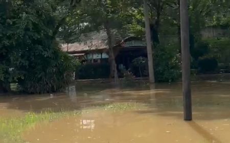 Banjir 1 Meter di Teluknaga Tangerang Akibat Luapan Sungai Cisadane dan Air Rob