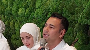 Departing For Hajj For 17 Days, Nagita Slavina Cries Leaving Rayyanza And Rafathar