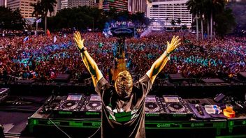 DJ Hardwell Mengaku Belum Dibayar untuk Tampil di SAGA Festival