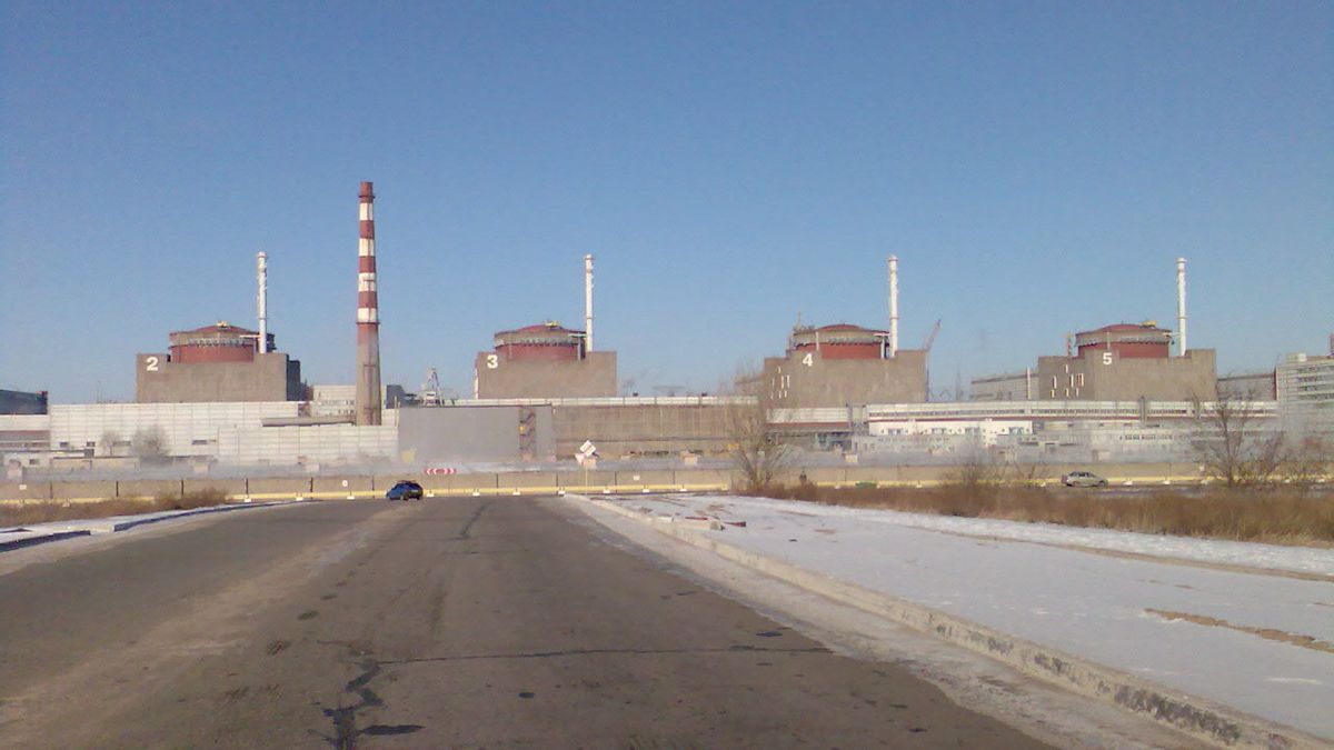 الرئيس زيلينسكي يريد ضمان حماية محطة زابوريزهزهيا النووية من التخريب الروسي