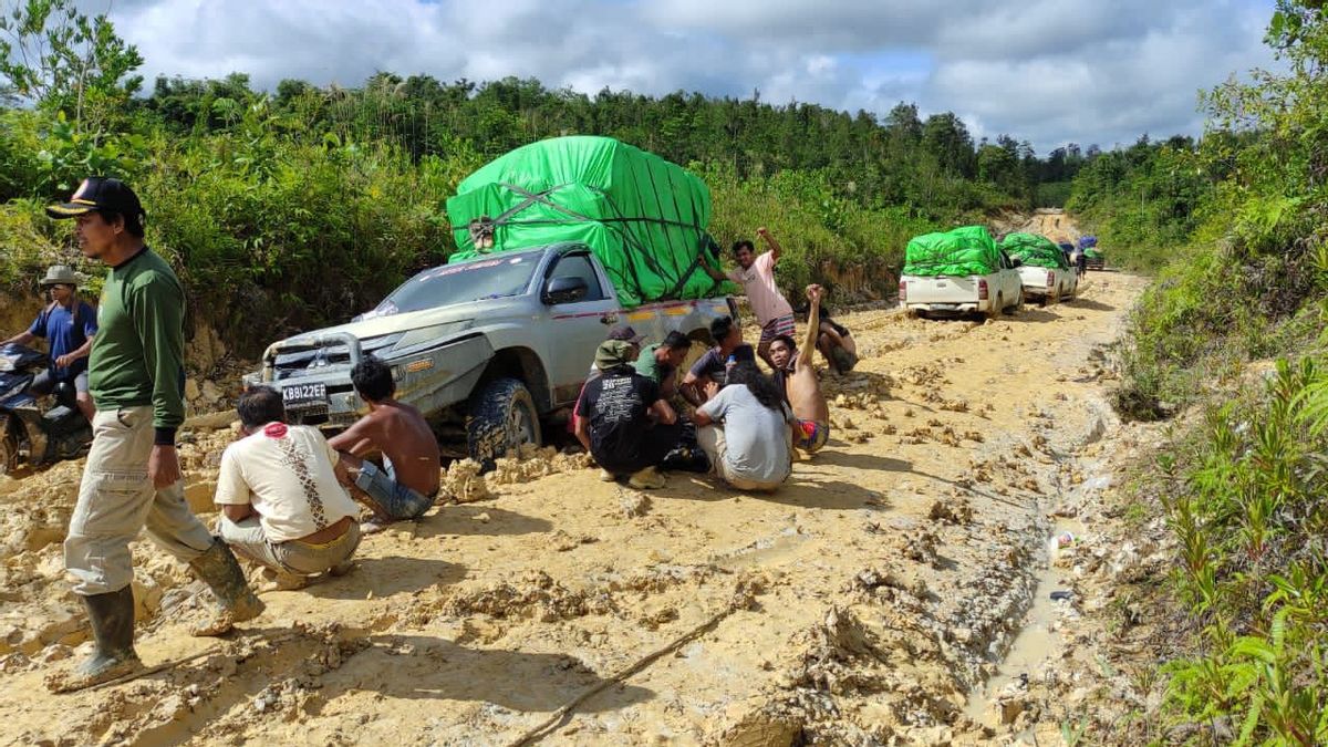 Pak Jokowi, There Are Still Many 'quality' Road Infrastructures In Lampung That Must Be Improved