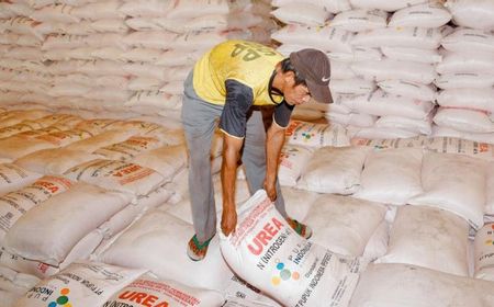 PT Pupuk Indonesia Ingatkan Petani: Pupuk Bersubsidi Hanya Bisa Ditebus di Kios Resmi