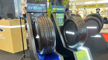 Bridgestone Tampil Perdana di GJAW 2025, Ajak Pengunjung Mengenal Ban Lebih Dekat