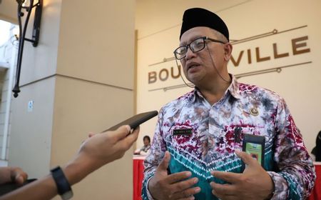 Eri Cahyadi Naikkan Bantuan Operasional Tenaga Pendidik Agama di Surabaya jadi Rp600 Ribu per Bulan