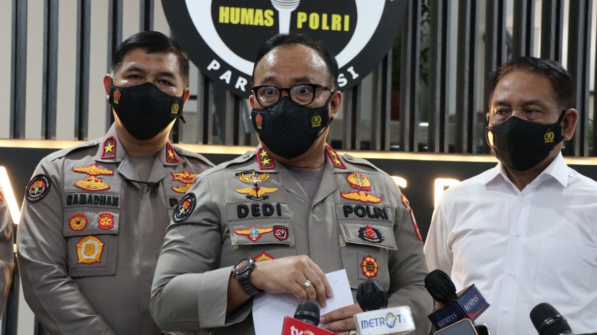 Disinggung Jokowi Seragam Tentara-Polisi Impor, Polri: Kecuali Jibom, 98 Persen Barang Lokal