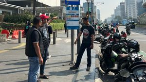 Polres Jakpus Buru Jukir Liar yang Palak Pemotor di Bundaran HI