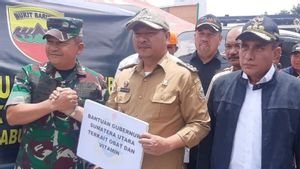 Gubsu Edy Serahkan Bantuan 1.000 Paket Sembako untuk Korban Gempa Tapanuli Utara