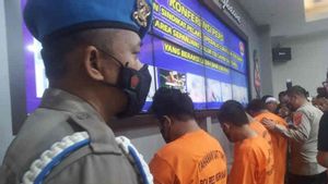 5 Pelaku Pencurian Ban Serep Ini Sudah Beraksi di Tol Jakarta-Cirebon-Indramayu, Diancam 7 Tahun Penjara