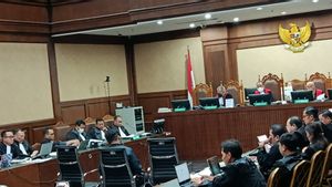 裁判中、KPKのロッサ・プルボ捜査官は、ハストの捜査妨害への関与はなかったと述べた。