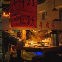 Kebijakan Tak Biasa Restoran China: Minta Pengunjung Timbang Berat Badan sebelum Makan