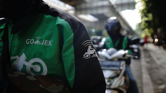 Sah! Gojek Miliki Saham di Blue Bird