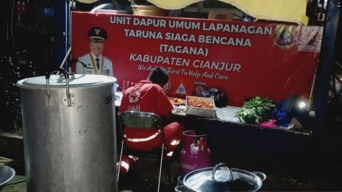 Cianjur frappé par une catastrophe de terrain mobile, le gouvernement provincial a mis en place une cuisine publique