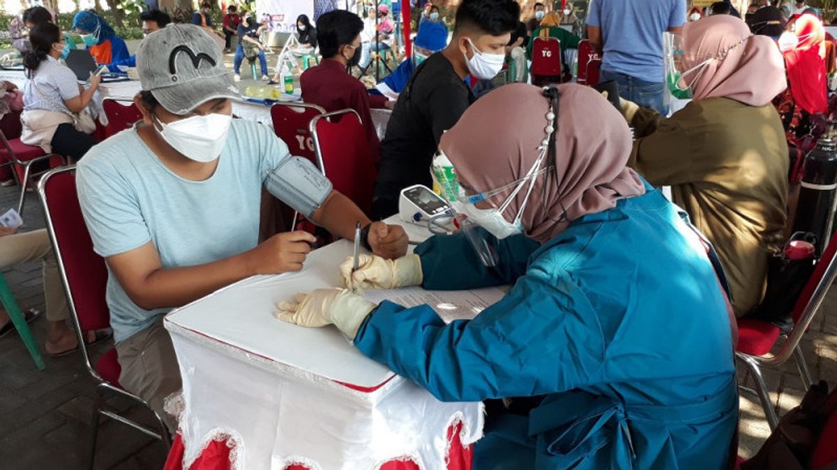 Dinkes Kediri يطلب من المواطنين التحلي بالصبر ، الجرعة الأولى COVID مخزون اللقاح فارغ