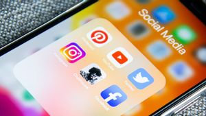 Dua Sisi Media Sosial, Apa yang Harus Dilakukan Pemerintah?