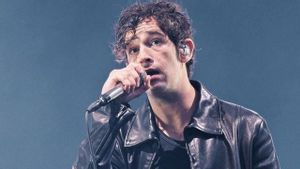 Matty Healy Hapus Lagu The 1975 dari Layanan Streaming Musik