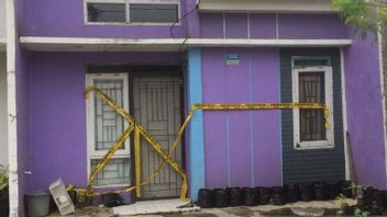 Densus 88 Geledah Rumah Singgah Terduga Teroris di Karawang
