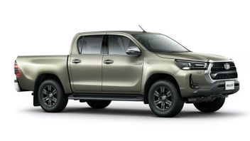 Toyota Hilux In Japan Gets Panoramic Camera Feature